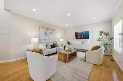 Living - 136 Redding Rd, Campbell, CA 95008 photo 1 of 6
