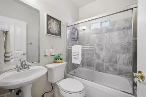 Bath - 136 Redding Rd, Campbell, CA 95008 photo 1 of 6