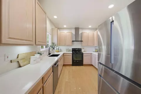 Kitchen - 136 Redding Rd, Campbell, CA 95008 photo 1 of 4