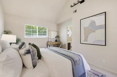 Bedroom - 136 Redding Rd, Campbell, CA 95008 photo 11 of 12
