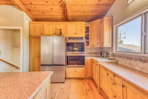 Kitchen - 394 Mesa Rd, Salinas, CA 93908 photo 4 of 5
