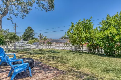 Exterior - 394 Mesa Rd, Salinas, CA 93908 photo 2 of 11