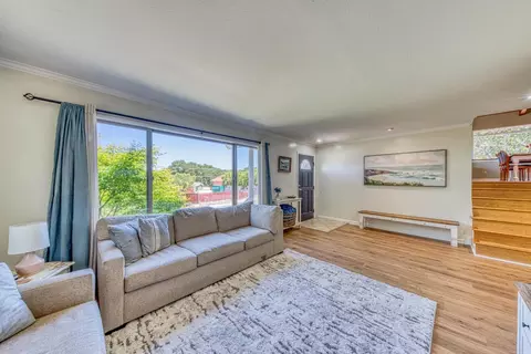 Living - 394 Mesa Rd, Salinas, CA 93908 photo 2 of 3