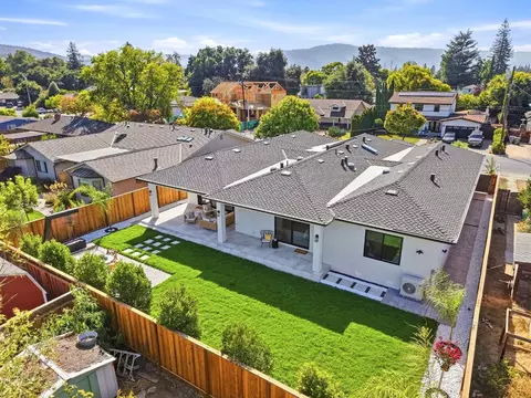View/Area - 15218 Clydelle Ave, San Jose, CA 95124 photo 4 of 8