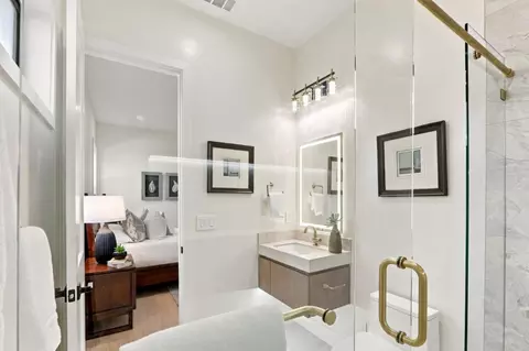 Bath - 15218 Clydelle Ave, San Jose, CA 95124 photo 7 of 14