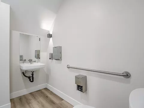 Bath - 101 Aptos Village Way 2, Aptos, CA 95003 photo 1 of 4