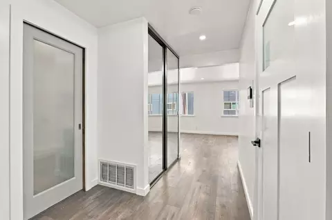 Entry Way - 618 Peralta Ave, San Francisco, CA 94110 photo 4 of 6