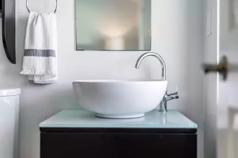 Bath - 4492 Ranchero Dr, Soquel, CA 95073 photo 2 of 4