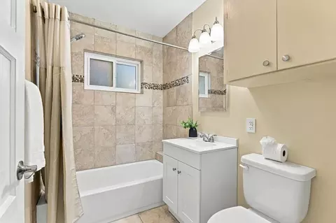Bath - 7380 Carmel St, Gilroy, CA 95020 photo 1 of 1