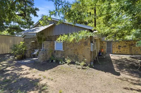 Exterior - 10095 Monterey Rd, Gilroy, CA 95020 photo 6 of 13