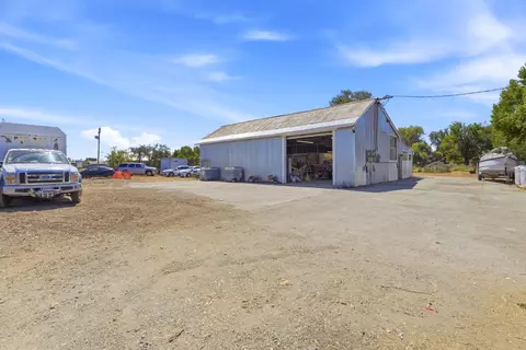 Exterior - 10095 Monterey Rd, Gilroy, CA 95020 photo 3 of 13