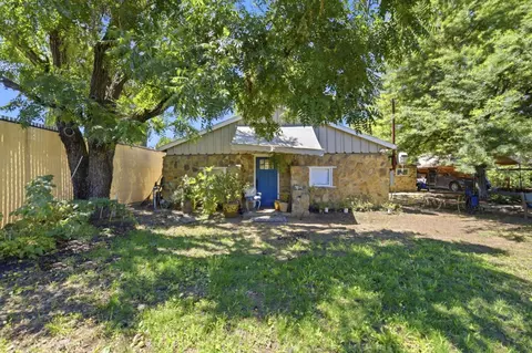 Exterior - 10095 Monterey Rd, Gilroy, CA 95020 photo 2 of 13