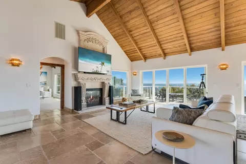 Living - 106 Mar Vista Dr, Aptos, CA 95003 photo 3 of 6