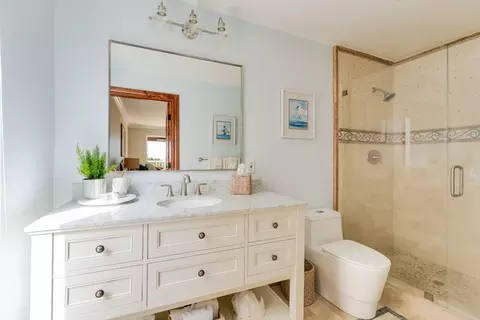 Bath - 106 Mar Vista Dr, Aptos, CA 95003 photo 6 of 6