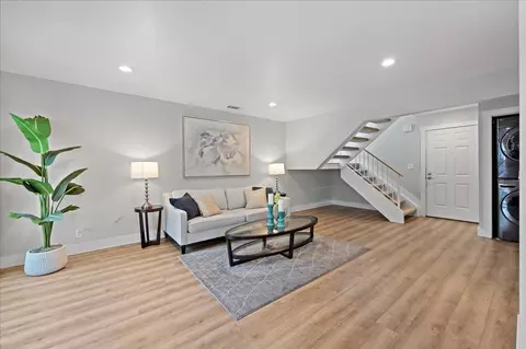 48 Mozden Ln, Pleasant Hill, CA 94523