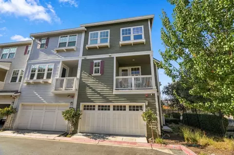 Exterior - 320 Circuit Way, Mountain View, CA 94043 photo 7 of 10