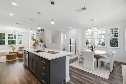 Other - 320 Circuit Way, Mountain View, CA 94043 photo 3 of 10