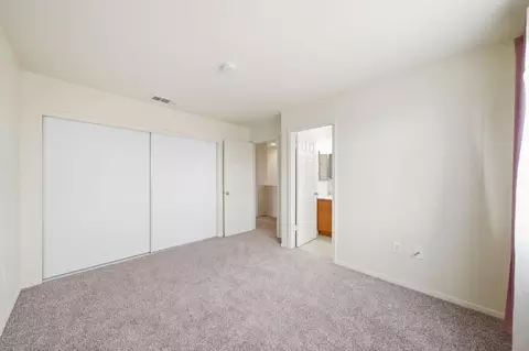 Bedroom - 815 Daniels Ave, Vallejo, CA 94590 photo 6 of 8