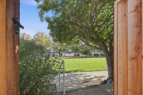 Exterior - 815 Daniels Ave, Vallejo, CA 94590 photo 11 of 16