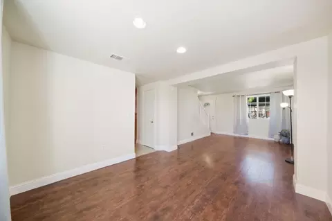 Living - 815 Daniels Ave, Vallejo, CA 94590 photo 4 of 9
