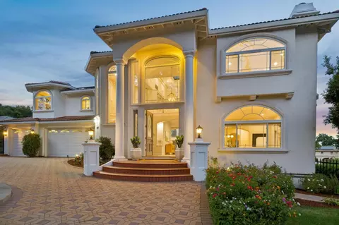 Exterior - 10905 Miramonte Rd, Cupertino, CA 95014 photo 3 of 15