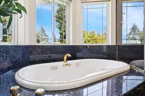Bath - 10905 Miramonte Rd, Cupertino, CA 95014 photo 2 of 4