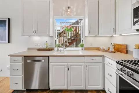 Kitchen - 671 Beaumont Blvd, Pacifica, CA 94044 photo 3 of 3