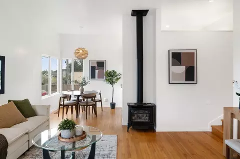 Living - 671 Beaumont Blvd, Pacifica, CA 94044 photo 4 of 4