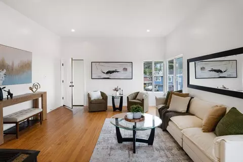 Living - 671 Beaumont Blvd, Pacifica, CA 94044 photo 2 of 4