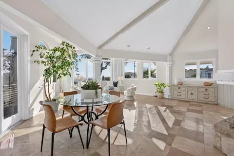 Dining - 433 Seaview Dr, Aptos, CA 95003 photo 1 of 2
