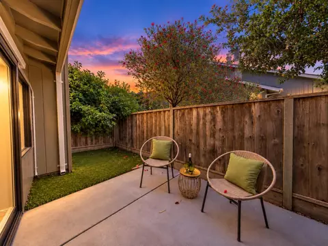 Exterior - 236 W Rincon Ave P, Campbell, CA 95008 photo 4 of 8