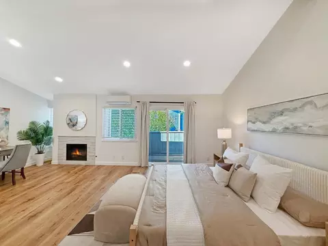Bedroom - 236 W Rincon Ave P, Campbell, CA 95008 photo 5 of 7