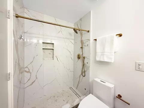 Bath - 236 W Rincon Ave P, Campbell, CA 95008 photo 5 of 5