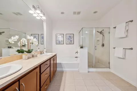 Bath - 1388 Broadway 483, Millbrae, CA 94030 photo 3 of 4
