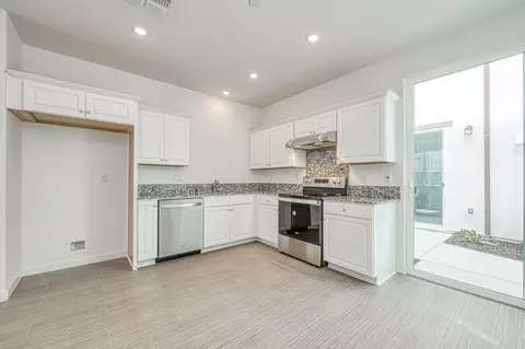 Kitchen - 3052 Macarthur Dr E, Marina, CA 93933 photo 1 of 1