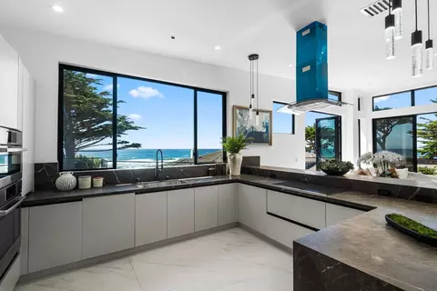 Kitchen - 155 Reef Point Rd, Moss Beach, CA 94038 photo 2 of 3
