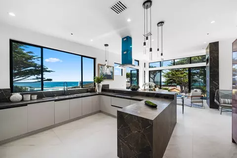 Kitchen - 155 Reef Point Rd, Moss Beach, CA 94038 photo 1 of 3