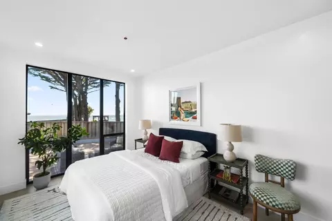 Bedroom - 155 Reef Point Rd, Moss Beach, CA 94038 photo 3 of 3
