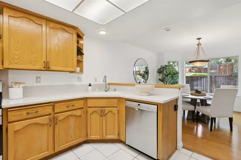 Kitchen - 2118 Cuesta Dr, Milpitas, CA 95035 photo 8 of 9