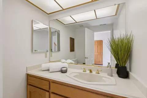 Bath - 2118 Cuesta Dr, Milpitas, CA 95035 photo 8 of 8