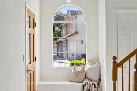 Entry Way - 2118 Cuesta Dr, Milpitas, CA 95035 photo 6 of 9
