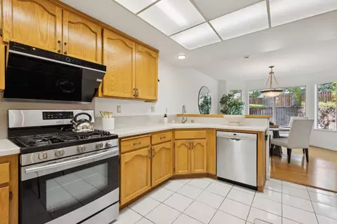 Kitchen - 2118 Cuesta Dr, Milpitas, CA 95035 photo 7 of 9