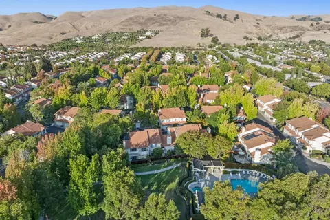 View/Area - 2118 Cuesta Dr, Milpitas, CA 95035 photo 4 of 7