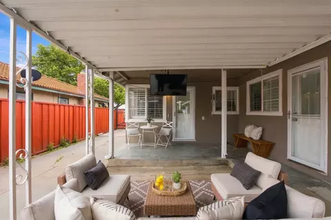 Exterior - 242 Laumer Ave, San Jose, CA 95127 photo 4 of 10
