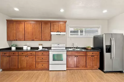 Kitchen - 242 Laumer Ave, San Jose, CA 95127 photo 4 of 4