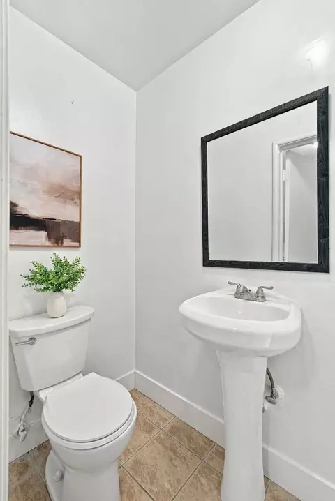 Bath - 242 Laumer Ave, San Jose, CA 95127 photo 4 of 5