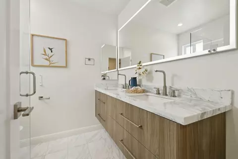 Bath - 3075 26th Ave, San Francisco, CA 94132 photo 1 of 3