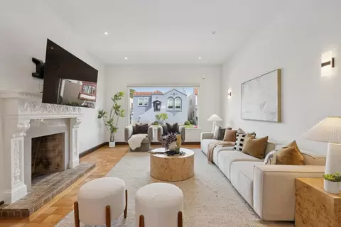 Living - 3075 26th Ave, San Francisco, CA 94132 photo 2 of 4