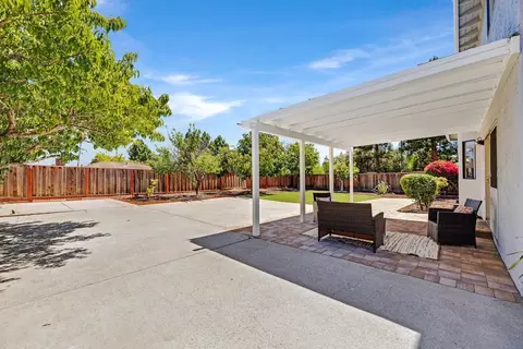Exterior - 674 Canterbury Pl, Milpitas, CA 95035 photo 2 of 11