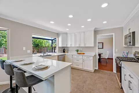Kitchen - 674 Canterbury Pl, Milpitas, CA 95035 photo 1 of 4